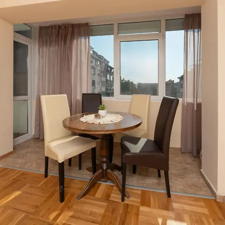 דירה Boris Garden Comfort בורגאס